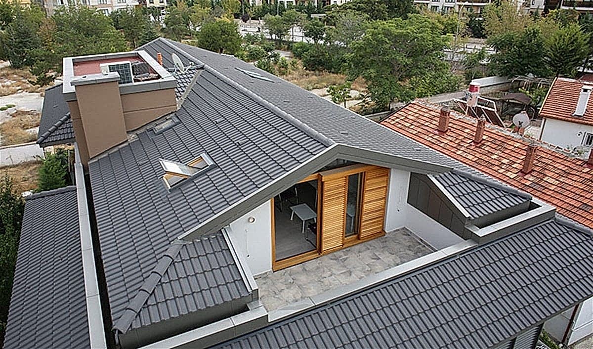 BMI BRAAS AKDENIZ KIREMIT MAGMA GRI (SARFIYAT 10 AD/M2)